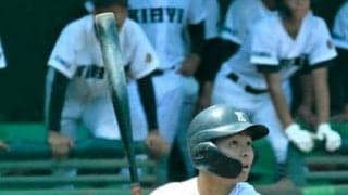 九回2死、努力実った1打席　桐生・小林柚月主将が代打で三塁打