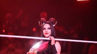 「美しすぎる」チリ人美女レスラーの“小悪魔風”セクシーショットに反響…「フェイスペイントなしメイクも素敵」ファン興奮