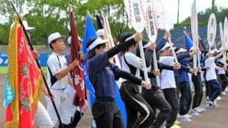 高知の球児の夏、12日開幕　観戦ガイドに大会パンフレット完成