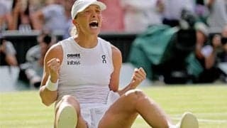 女王 母国メディアを非難