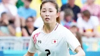 ｢笑顔が素敵｣｢ポニーテール似合って可愛い｣なでしこDF清水梨紗のマンCチーム練習合流“黒シャツ写真”にエール続々！｢手術の傷痕が痛々しい｣｢焦らずですよ｣の声も