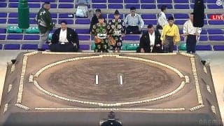 「VRみたい」「こんなの名古屋じゃ…」大相撲の新会場、取組前の圧巻光景にファン驚きと興奮「綺麗すぎて怖い」「マジ広い」