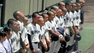 東洋大姫路追い込む　50年前の復刻ユニホームで戦った「強い洲本」