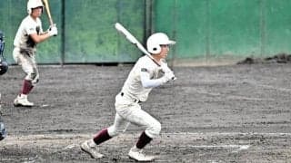 「落ち着いて甘い球を」相手を突き放す一打　早大本庄・佐藤選手