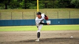 背番号2の主将がマウンドへ　「奇策」はまった郡山商の序盤の攻撃