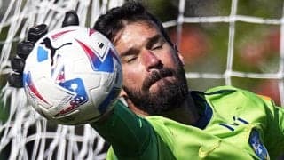 ブラジル代表GKアリソンはコンマ何秒の隙を見逃さない　元日本代表GK南雄太も現役時代に取り入れた高等テクニック