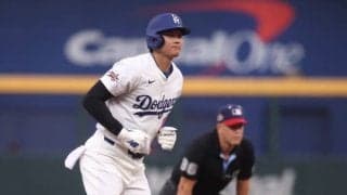 大谷翔平が安打→普段はあり得ぬ光景「可愛い」　塁上のワンシーンにファン注目「本当に大好きよねw」