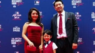 赤に赤が映える「完璧なコーディネート」　菊池雄星ファミリーがレッドカーペットで圧巻の一体感