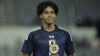 サッカー日本代表、E-1選手権優勝も戦術面は変わらぬ残念な実情　３－４－２－１の問題点を露呈