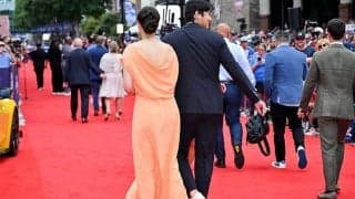 大谷翔平、真美子夫人との2ショット公開　SNS更新…由伸いじり＆“ウインク”デコピンも