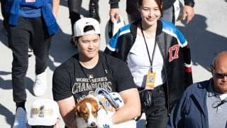 大谷翔平が公開したデコピンとの“休日”　プールでおおはしゃぎ＆犬かきも…SNSを更新