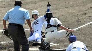 「来たらいける」本当に来てセンターから好返球　日大桜丘・今井選手