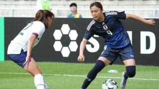 E-1選手権3位｢なでしこジャパン｣はニールセン監督で大丈夫か？(1)韓国戦を｢良いゲーム｣と振り返った監督の目指す｢サッカー｣、お好みは｢FW選手｣のサイドバック起用