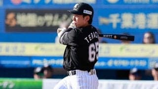 19歳が残す衝撃の「.571」　リーグ最速50敗も…“重圧なし”の若き4番が導く希望の光