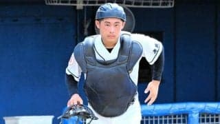 守りの要がチームを引っ張る、中央の菊池主将　高校野球茨城大会