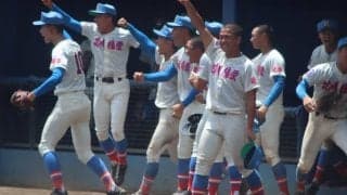 花咲徳栄が9回二死に土壇場で追いつき、延長タイブレークへ！