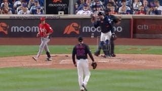 打者ブチギレ！まさかの“3死球”「そらキレる」「災難すぎる」 腕→脚→手とデッドボールをぶつけられまくる「体おかしくなるだろ」