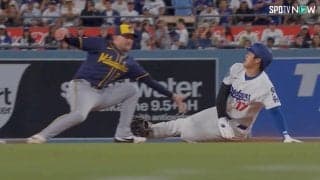 何が起きた…？ 大谷翔平、爆速盗塁で“想定外のアクシデント”「危なすぎる」 スライディング中の“衝撃シーン”「絶対痛いだろ」