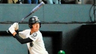 留学生の駒大苫小牧主将、仲間と憧れのポーズ「日本に来てよかった」