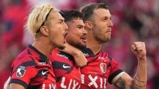 ｢えぐすぎるw｣｢理不尽ゴラッソ｣J1鹿島の得点王爆進中レオ・セアラの“圧巻35mロング弾”に｢鳥肌立ちました｣と脱帽！｢年間ベストゴール決定だろ｣の声