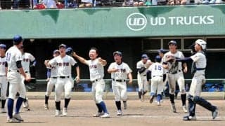 30年ぶり8強入り　埼玉県立伊奈学園、卒業生も歓喜のスタンド