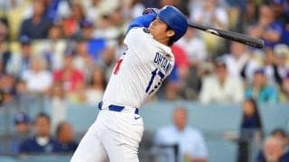 大谷翔平の35号巡り球場大混乱　警備員出動→全員締め出し…本人登板中に外野に“落球”