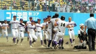 金足農が秋田大会2連覇、夏の甲子園出場決める　鹿角に2-1