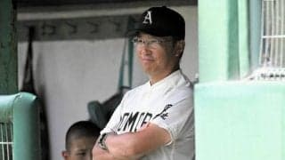公立の名将の悲願「甲子園」　父の単身赴任先へ追いかけた息子と共に