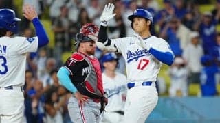 口開け仰天「17番のユニ着てたぞ」　大谷36号の着弾地点が話題…狂喜乱舞の左翼席