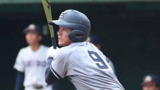 叡明が初のベスト4進出！今夏1安打と苦しんだ3年生外野手が2安打2打点｢調子を上げていきたい｣【埼玉】