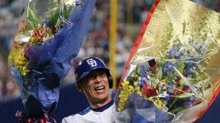 2000安打に残り「1」で大ブーイング　恩師の祝福には涙も…明かした“心残り”