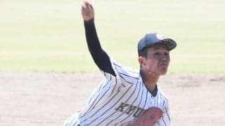 【高校野球】九州国際大付にとんでもない逸材 「背番号10」がシートノックで披露した異次元の強肩に球場騒然！