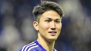 ｢うぉぉぉカッコいい｣｢感激や｣フェイエ渡辺剛＆上田綺世の日本代表コンビ誕生ショットにファン興奮！｢最強の矛×最強の盾｣｢2人揃って活躍して欲しい｣の声