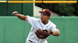 チーム初の決勝かなわず　笑顔で声掛けした東筑紫学園・九木田禅選手