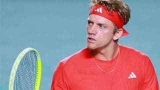  3時間超死闘制し4強、深夜2時に決着 