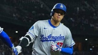 大谷翔平の38号、捕った観客がすぐに“手放す”　片手キャッチも…隣の子どもへ