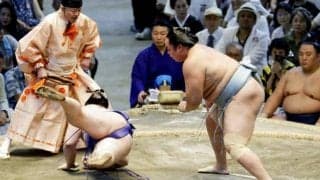 平幕の琴勝峰が初賜杯　25歳、新会場の名古屋場所で最初の優勝者に