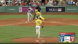 大谷翔平が「Oh！」叫ぶ　38号後に打席で“思わぬハプニング”…ファウルが球審直撃も即座に見せた“神対応”