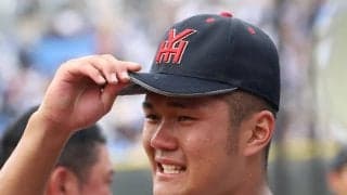 「監督さんを信じてよかった」横浜の主将は指揮官と抱き合い涙、2年連続準優勝の屈辱も最終学年で頂点掴む【神奈川】