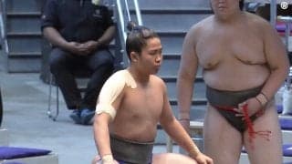 16歳の天才小兵、体重98.9キロ差の巨漢相手にまさかの“投げ技” 館内どよめく白星に「すごいじゃん！」ファン喝采