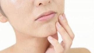 夏の肌荒れの原因と対策