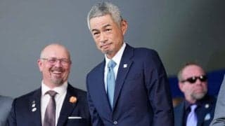 イチローを元同僚エースが“強烈イジり”　壇上からのまさかの一言…式典会場が大爆笑