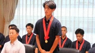 甲子園「全国制覇めざす」東海大星翔の選手ら意気込み　県庁など表敬