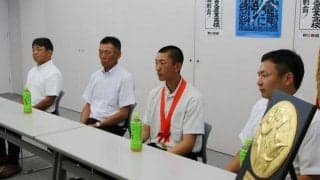 秋田代表・金足農の主将、監督が秋田総局に出場報告