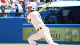 西東京大会決勝は点の取り合いに！日大三の主将が2安打4打点の活躍で5回を終えて2点リード！【西東京】