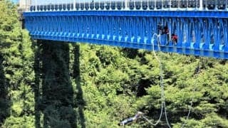 悲願のJ1昇格へ！　水戸ホーリーホック選手がバンジージャンプ挑戦