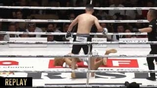 元BD出場ファイター、相手“フラフラ”の衝撃KO 一度は立ち上がるも…再びロープに崩れ落ちてレフェリーストップ