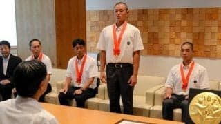 「はつらつとしたプレーを」　甲子園を前に松商学園が知事を表敬訪問