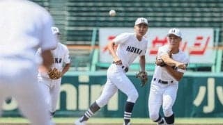 41回出場の北海、帽子やヘルメットを紺→白　甲子園限定で暑さ対策