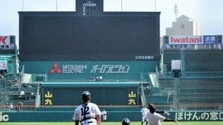 津田学園が甲子園練習　「はま風」確かめながらノック